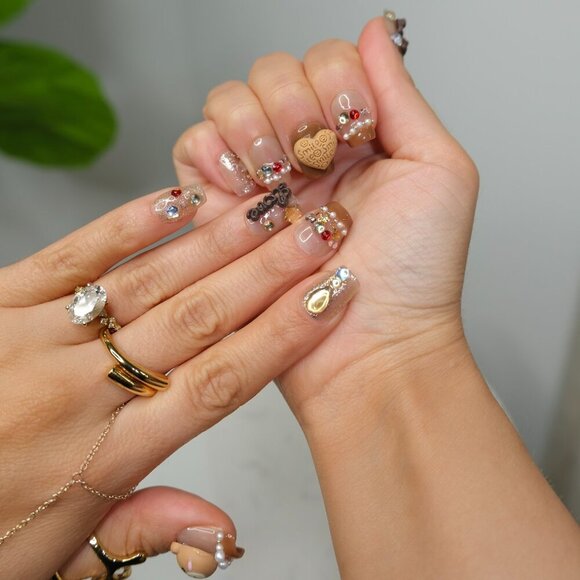 tipsy | Handmade Press-On Nails | Square Short | Beary Boujee | 3D Brown White - Picture 2 of 14